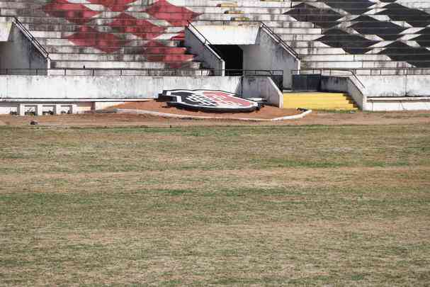 Plantio do gramado do Arruda foi realizado em um nico dia, 27 de novembro, atravs do mtodo de semeadura