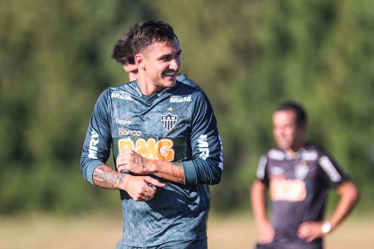 Jogadores do Atltico treinaram no CT do Danubio, em Montevidu, nesta tera-feira