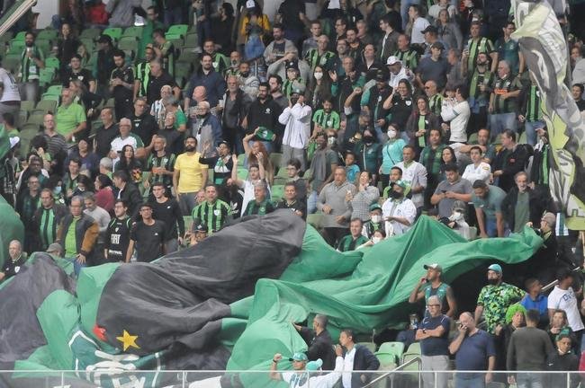 Amrica e Gois se enfrentaram no Independncia, pela 15 rodada da Srie A do Campeonato Brasileiro