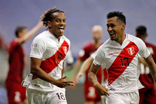 Carrillo marcou o gol da vitória peruana sobre a Venezuela