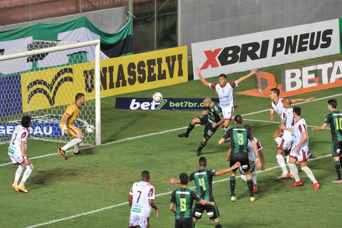 O Amrica recebeu o Patrocinense nesta quarta-feira (16), no Independncia, em Belo Horizonte, para confronto vlido pela 7 rodada do Campeonato Mineiro. A partida marcou a estreia do experiente goleiro Jailson com a camisa do Coelho.