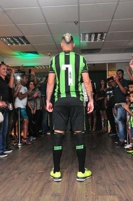 Coleo de uniformes do Amrica da temporada 2019. Clube adotou marca prpria, a Sparta. Por isso, desfile na loja do clube, no shopping Boulevard, em BH, foi ao estilo espartano