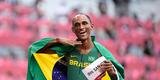 Alisson dos Santos conquistou bronze nos 400m com barreira em Tquio; veja a festa do Piu, o Malvado