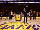 NBA: Lakers vence Grizzlies em noite de homenagem a Pau Gasol