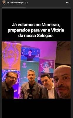 Técnico do Atlético, Rodrigo Santana, ao lado do diretor de futebol do clube, Rui Costa, e de Marques, gerente de futebol