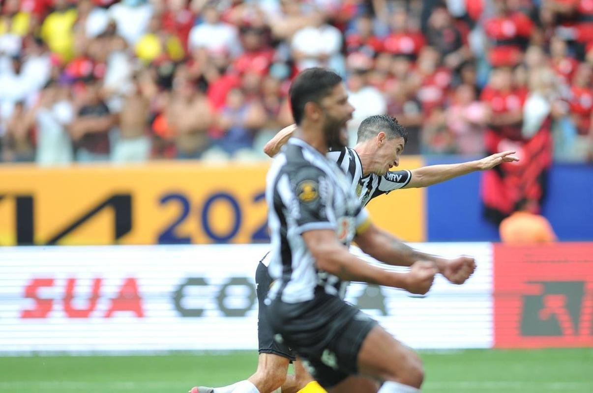 Nacho abriu o placar para o Atltico na final da Supercopa: 1 a 0