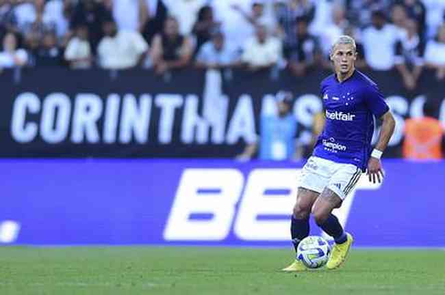 Pela primeira rodada do Campeonato Brasileiro, Corinthians e Cruzeiro se enfrentam na Neo Química Arena, em São Paulo