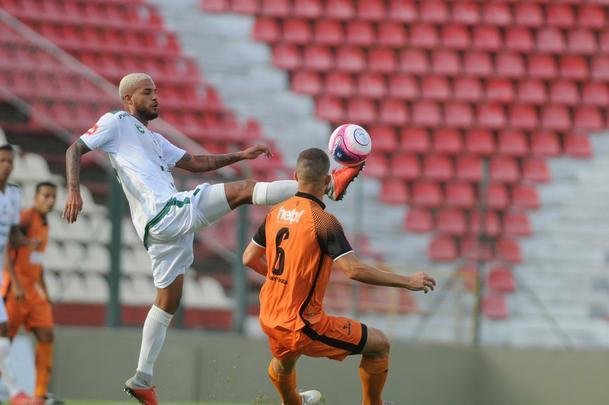 Coimbra venceu o Uberlndia por 1 a 0 e conquistou o trofu do Mdulo II do Campeonato Mineiro