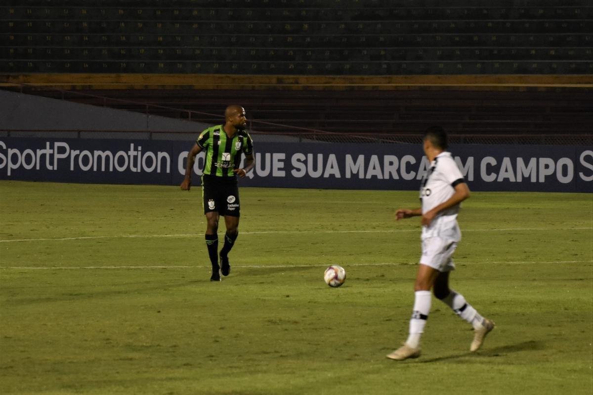 Fotos do jogo entre Ponte Preta e Amrica, pela Srie B