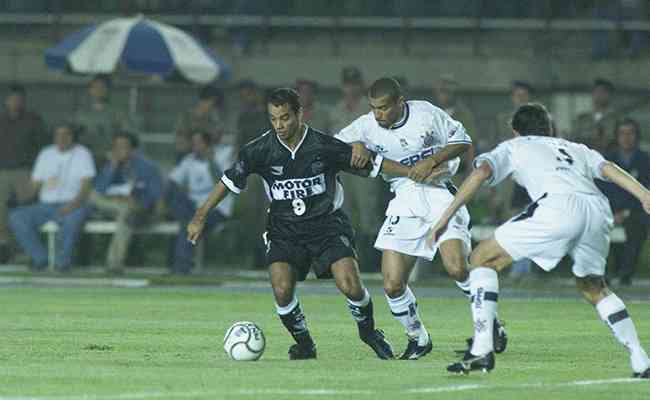 O Atltico foi eliminado pelo Corinthians na Libertadores de 2000