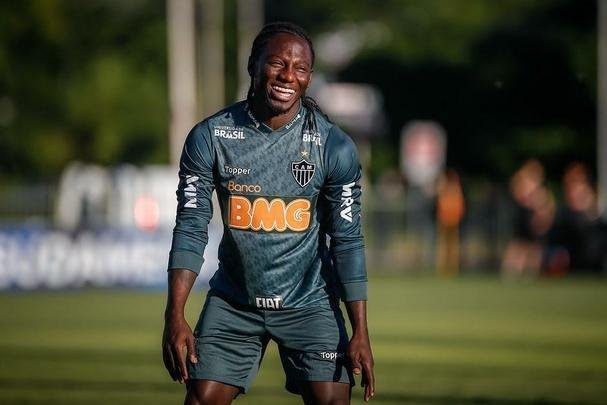 Fotos do treino do Atlético no Paraguai