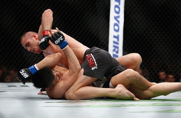 Tom Breese vence Keita Nakamura por decisão unânime