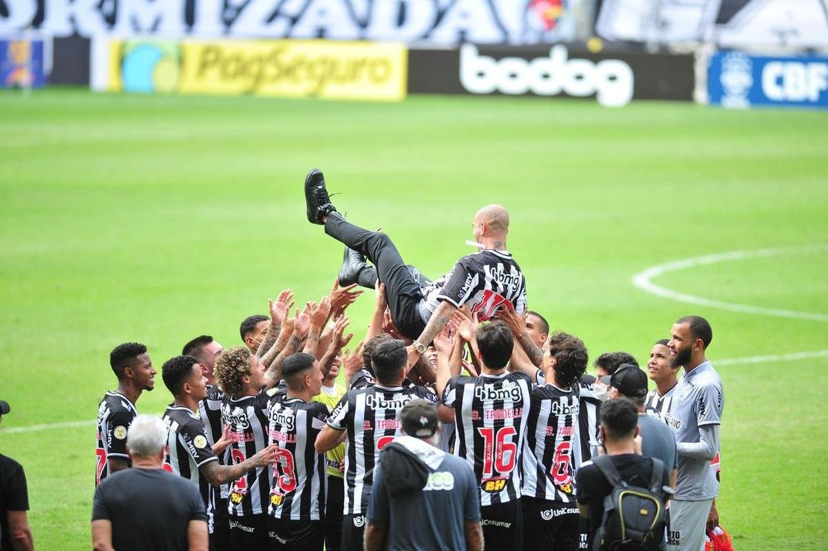 Tardelli foi exaltado em manh de homenagens a ele no Mineiro 