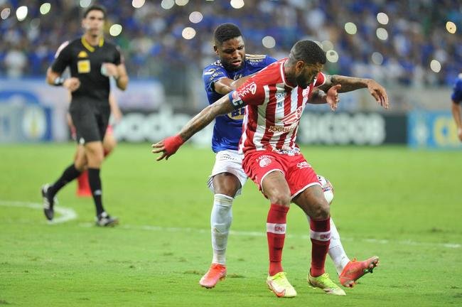 Fotos do jogo entre Cruzeiro e Nutico, no Mineiro, que marcou as despedidas de Rafael Sobis e Ariel Cabra.