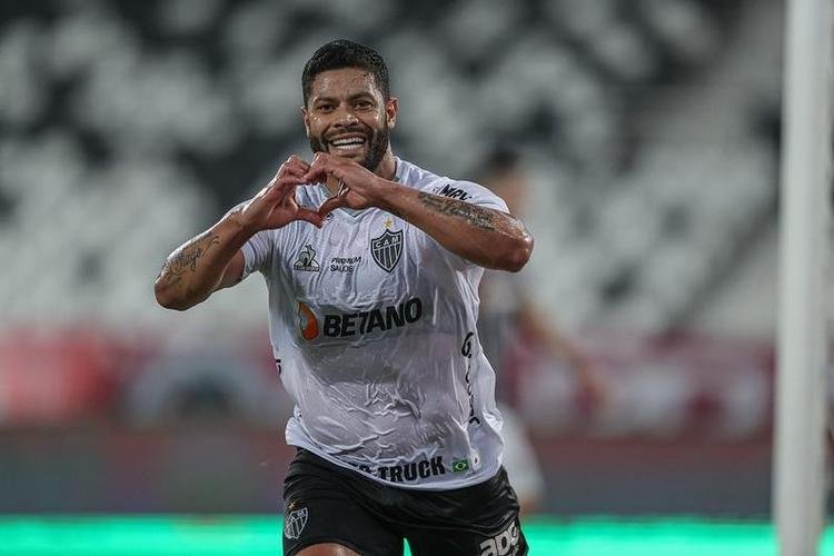 O Galo reagiu contra o Fluminense na partida de ida das quartas de final, no estádio Nilton Santos, no Rio de Janeiro. O Atlético venceu os donos da casa por 2 a 1. O zagueiro Nino marcou contra e abriu o marcador atleticano, mas o atacante Fred descontou ainda no primeiro tempo. Na segunda etapa, Hulk, o artilheiro do Brasil, garantiu a vitória para os visitantes.