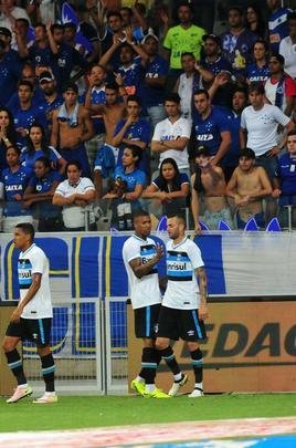 Imagens de Cruzeiro x Grmio, no Mineiro, pelas semifinais da Copa do Brasil