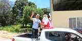 Lateral Bryan, do Cruzeiro, vive dia de Papai Noel e faz a festa de crianas carentes em Minas
