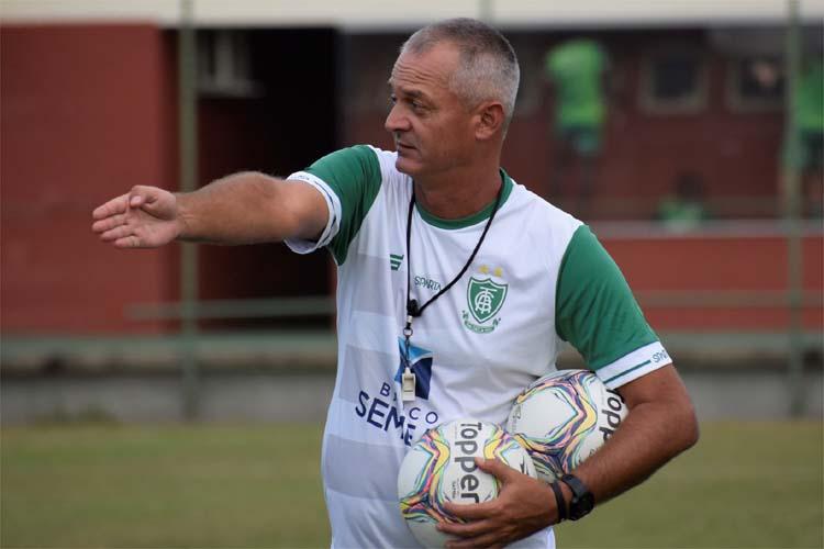 Liderana do Estadual anima Lisca no Amrica: 'Se no tiver mais Mineiro, j tem um campeo'