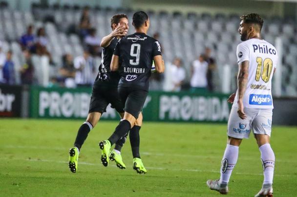 Na Vila Belmiro, Atlético é derrotado pelo Santos por 3 a 2, pela 37ª rodada do Campeonato Brasileiro