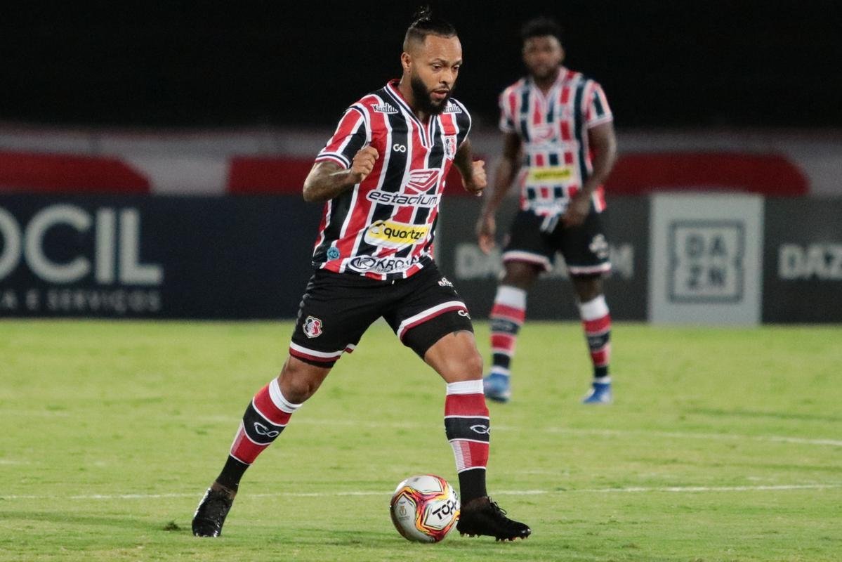 No Arruda, Jacuipense saiu na frente, com Railan. Mayco Félix, com dois gols, virou para o Santa. Os dois gols de Dinei, viraram novamente o placar, mas, nos minutos finais, Toty empatou para o Tricolor.