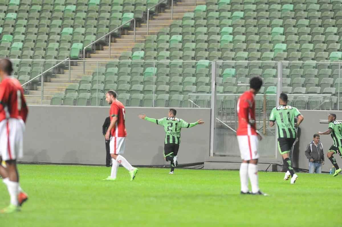 Amrica e Boa Esporte se enfrentaram no Independncia, pela 13 rodada da Srie B do Campeonato Brasileiro