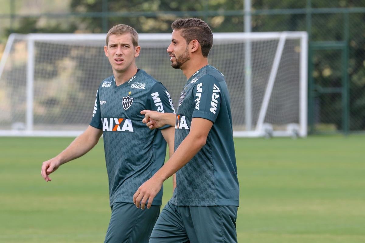 Jogadores e comisso tcnica do Atltico utilizaram novo uniforme pela primeira vez