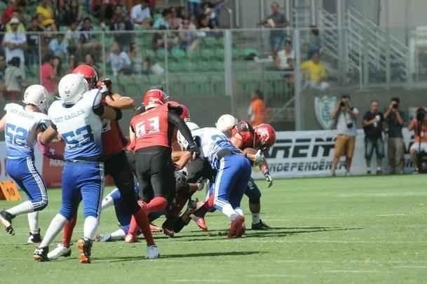 Imagens do jogo entre Minas Locomotiva e Get Eagles no Independncia