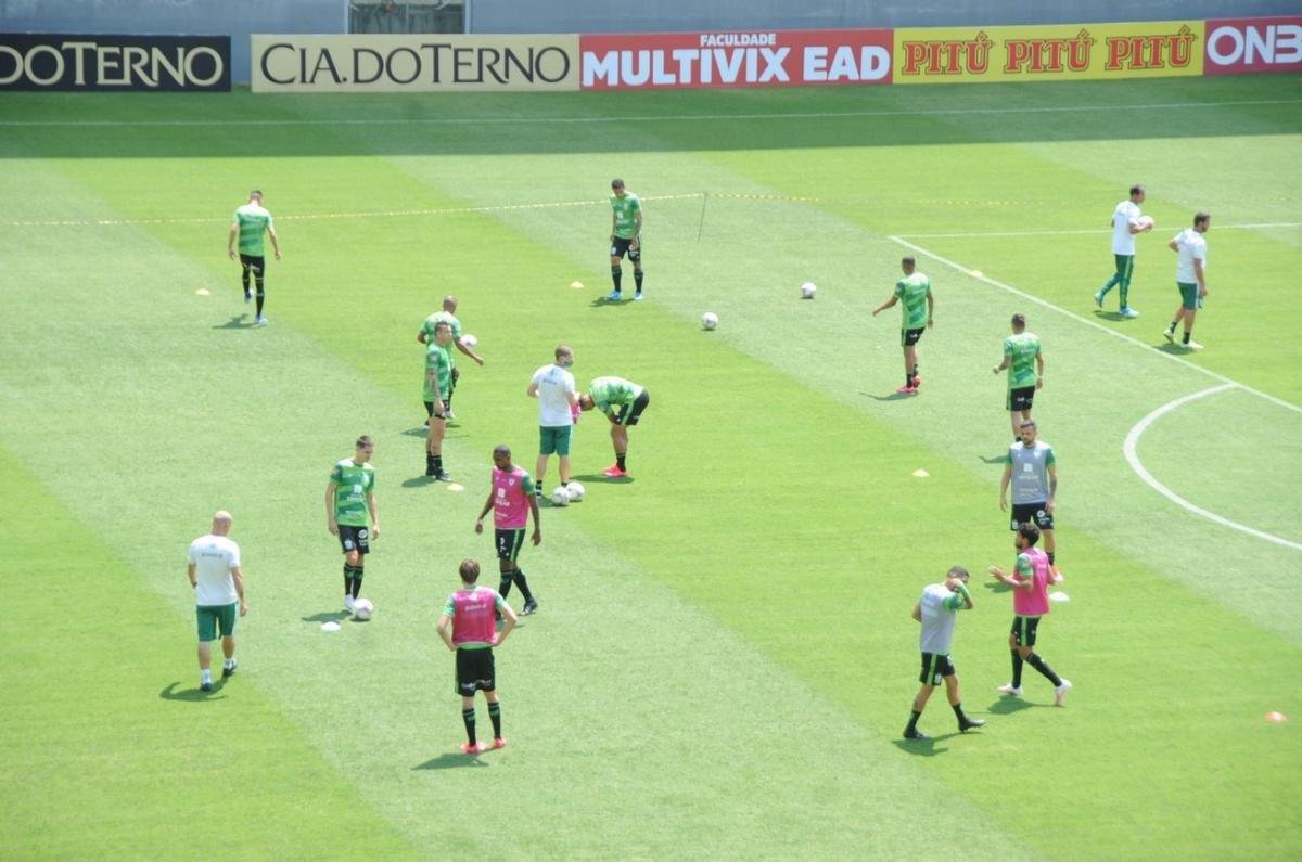 Equipes se enfrentaram neste sbado, pela 13 rodada da competio