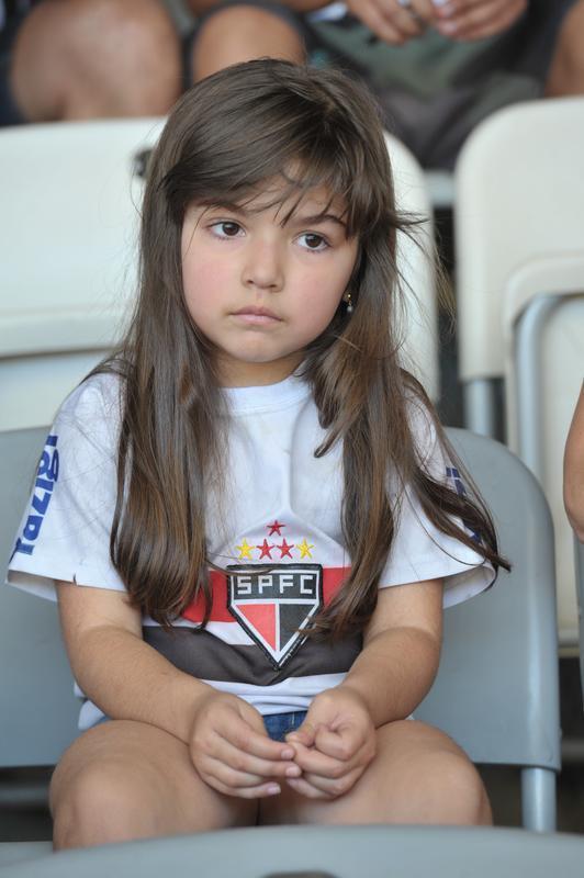 Imagens das torcidas de Cruzeiro e So Paulo no Mineiro