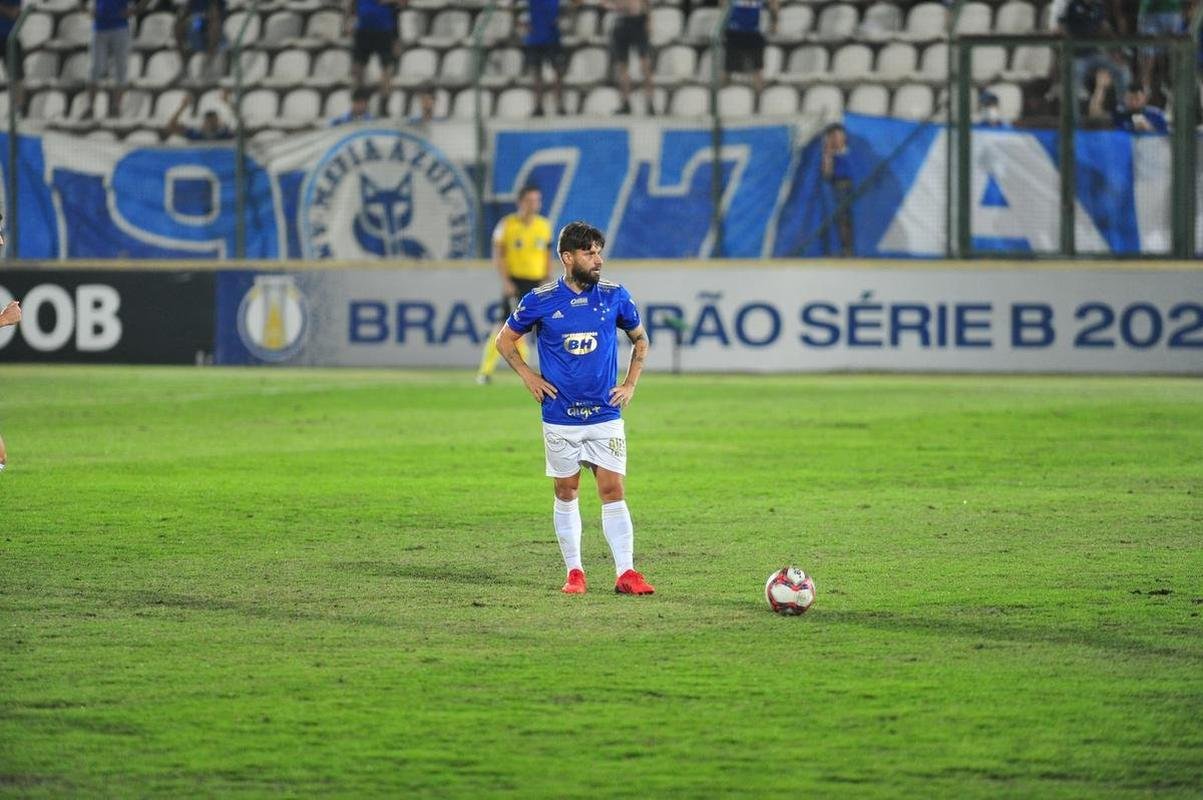 Cruzeiro teve gol anulado no fim, marcado por Marcelo Moreno, e acabou ficando no empate por 1 a 1 com o Operrio, na Arena do Jacar, em Sete Lagoas.