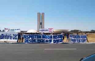 'Redutos Celestes' pelo mundo protestaram contra dirigentes do Cruzeiro
