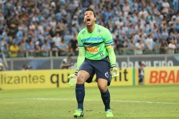 No Brasileiro de 2014, Fábio foi importante na vitória sobre o Grêmio, por 2 a 1, em Porto Alegre, que deixou o Cruzeiro a um passo do título