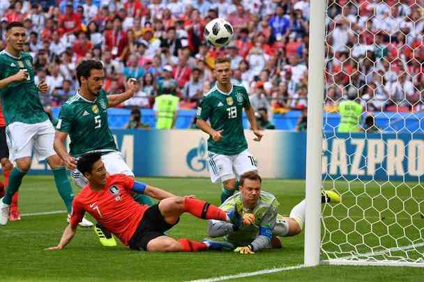 Fotos do duelo entre Coreia do Sul e Alemanha, na Arena Kazan, pela terceira rodada do Grupo F da Copa
