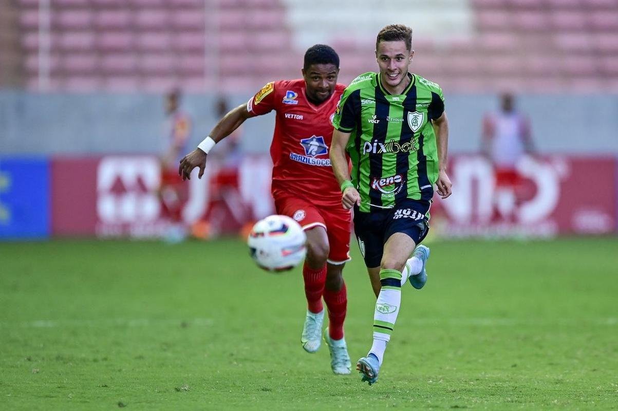 O Amrica recebeu o Tombense neste sbado (19), em jogo vlido pela 11 rodada do Campeonato Mineiro. Sem pblico, a partida foi realizada no Estdio Independncia, em Belo Horizonte.