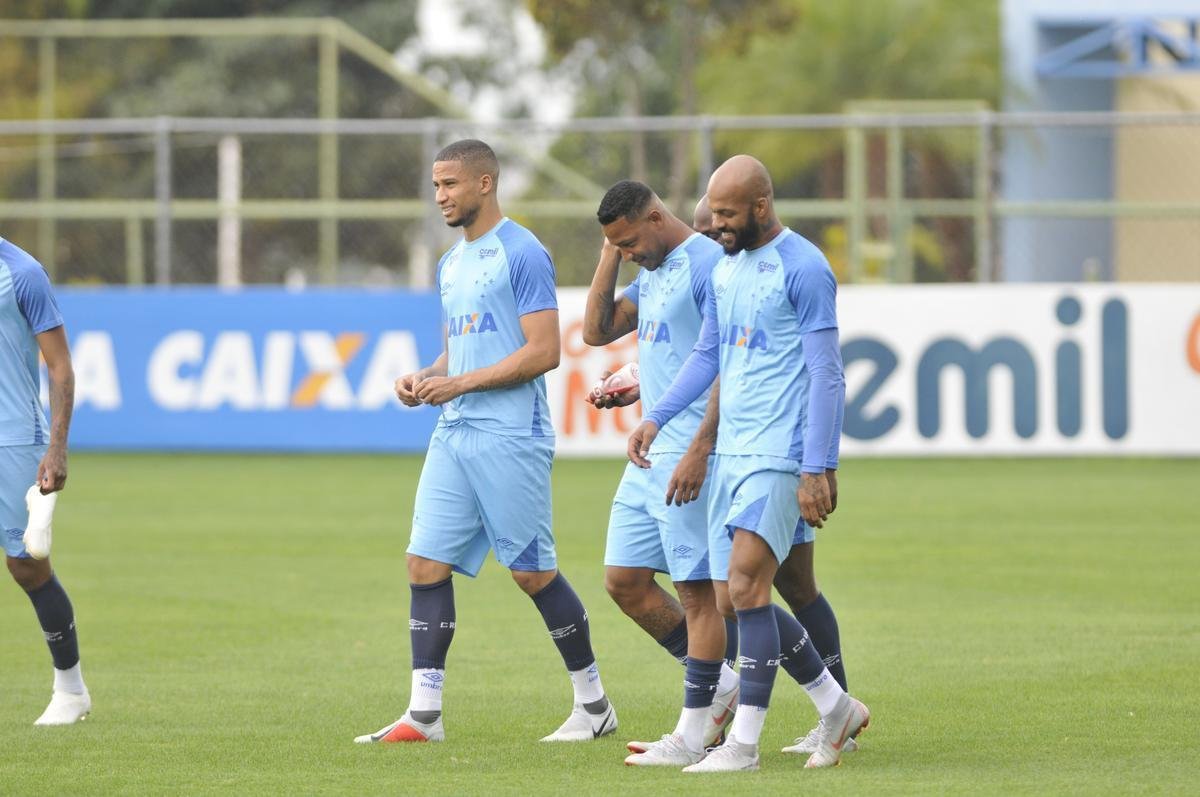 Imagens do treino do Cruzeiro antes do segundo duelo da final da Copa do Brasil, contra o Corinthians, em So Paulo