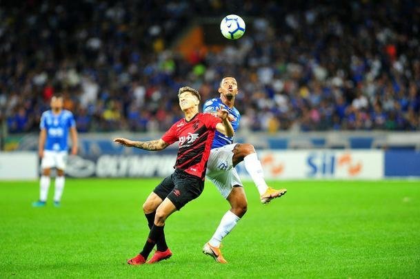 Fotos do segundo tempo de Cruzeiro x Athletico, no Mineiro, pela 12 rodada do Brasileiro