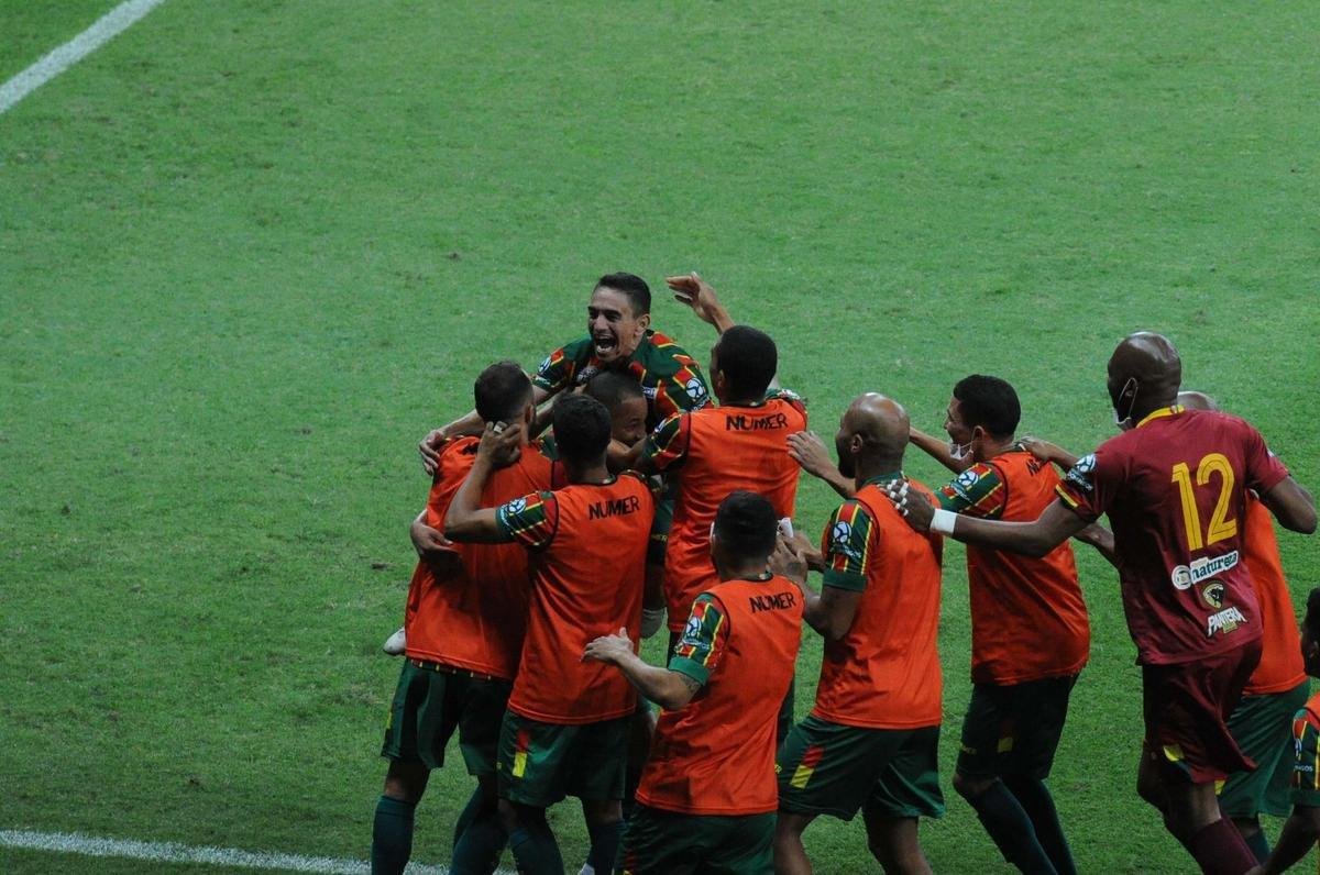 Sampaio Corra - 3 gols: Caio Dantas (1), Daniel (1) e Gustavo Ramos (1)