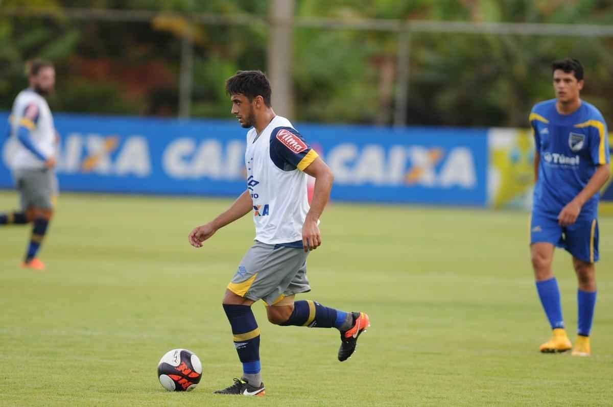 Imagens do jogo-treino entre Cruzeiro e guia, na Toca da Raposa II