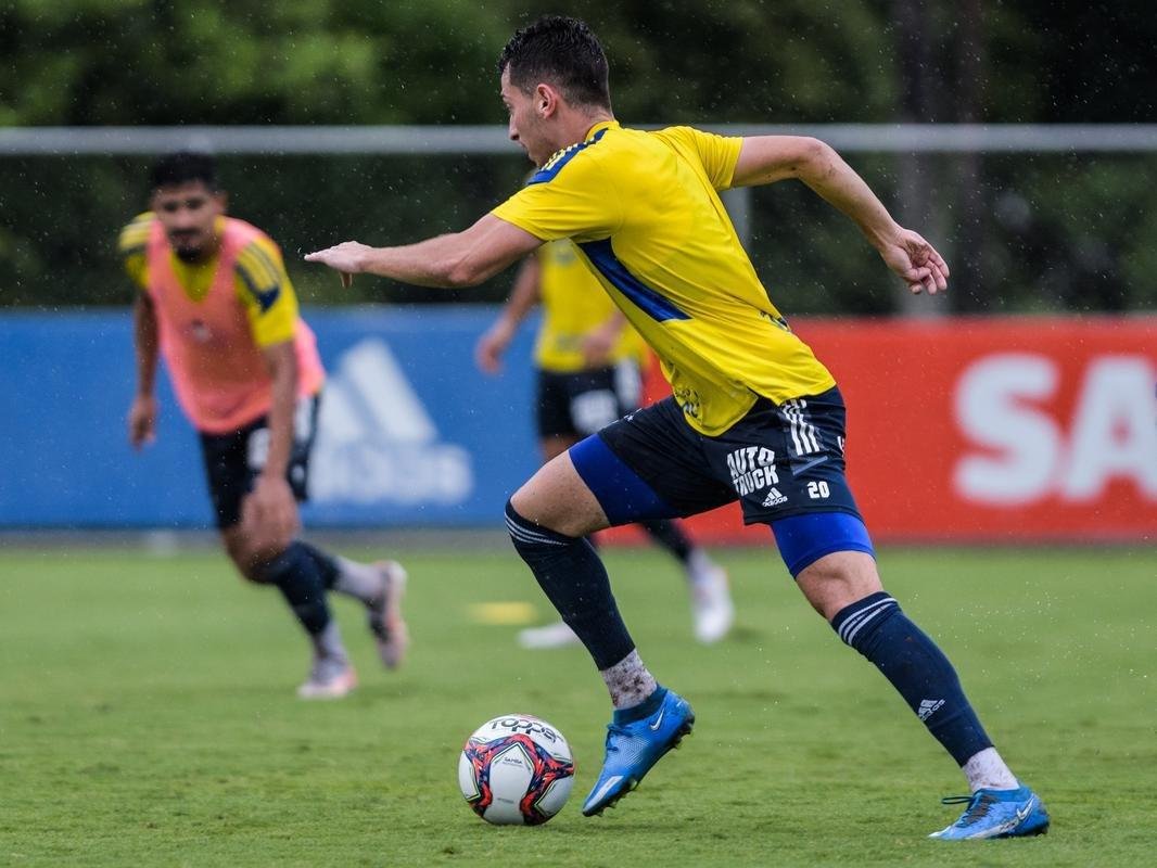 Fotos do treino do Cruzeiro nesta quinta-feira (11/11)