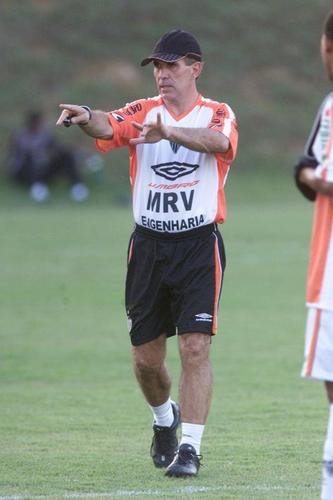 Mário Sérgio - Treinou o time atleticano no Brasileiro em 2004.