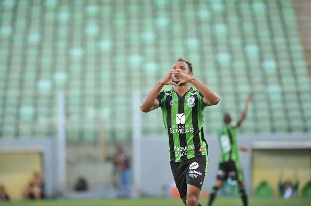 Amrica e Boa Esporte empataram em jogo movimentado no Independncia 