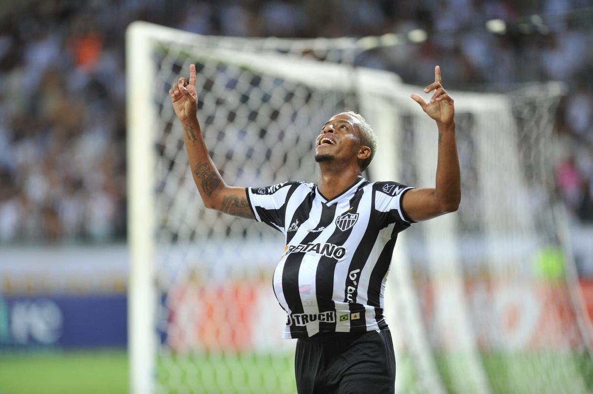 Keno marcou o segundo gol do Atltico na vitria sobre a Caldense pela semifinal do Campeonato Mineiro