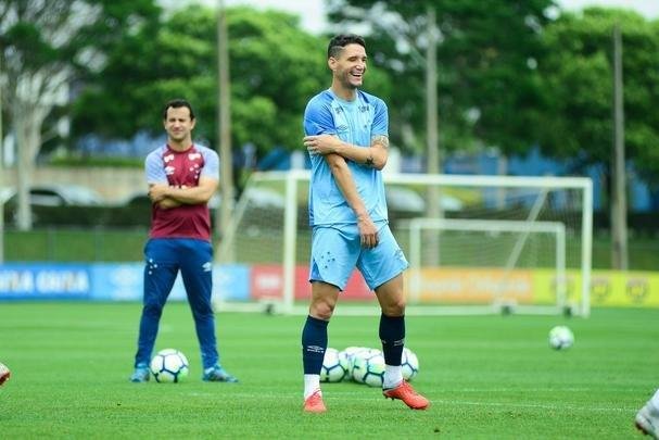 Imagens do treino do Cruzeiro nesta sexta-feira (12/10), antes do jogo contra o Vasco, pelo Brasileiro