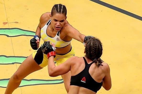 Fotos da grande vitória de Amanda Nunes pelo cinturão do UFC