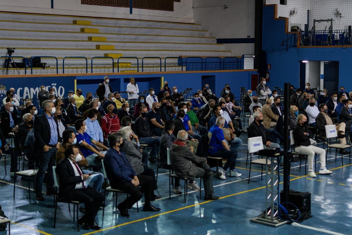Reunio extraordinria do Conselho do Cruzeiro aprovou constituio de Sociedade Annima do Futebol