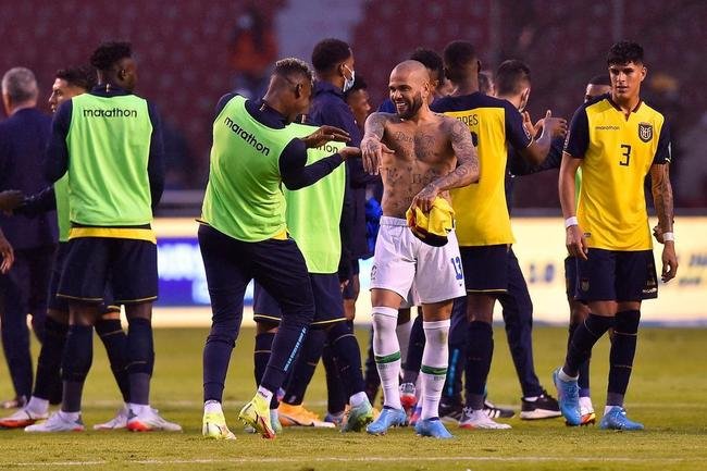 Brasil empatou com Equador em Quito, em jogo com arbitragem confusa 