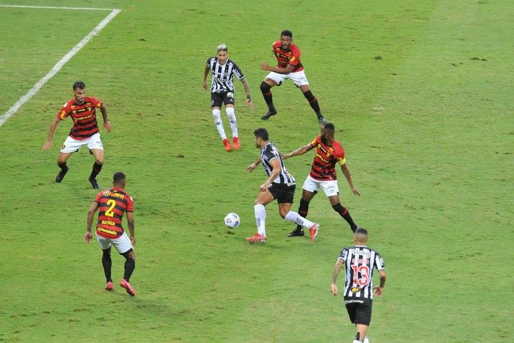Fotos do jogo entre Atltico e Sport, no Mineiro, em Belo Horizonte, pela 21 rodada da Srie A do Brasileiro de 2021