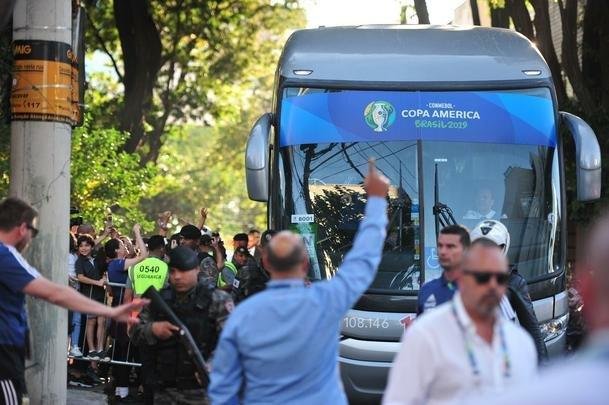 Seleo Argentina chegou a Belo Horizonte para jogo contra o Brasil