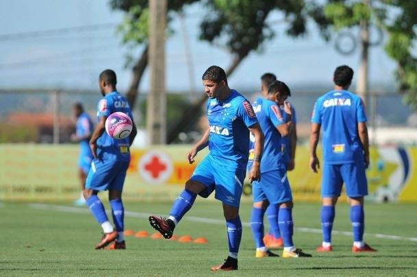 Atacante Judivan (Alexandre Guzanshe/EM D.A Press)