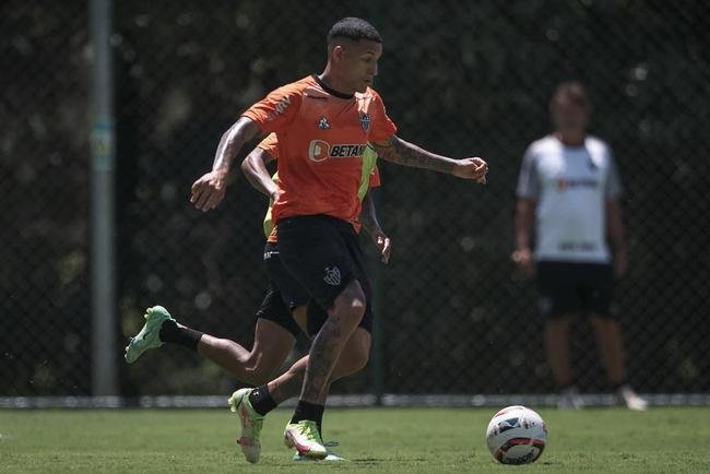 Atl�tico segue prepara��o para o cl�ssico; veja fotos